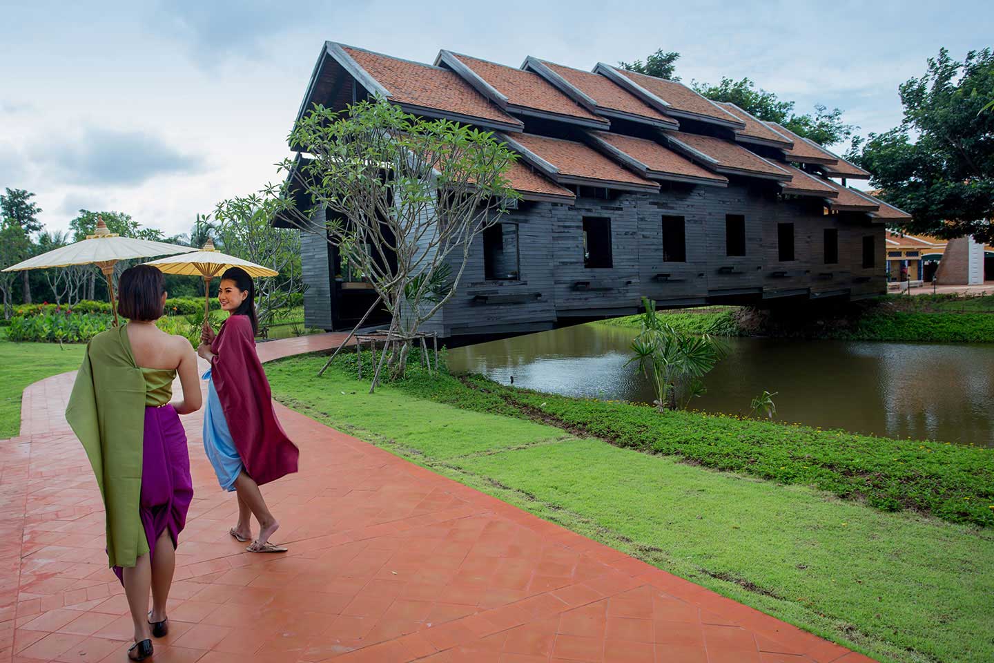 Saphan Han (Turnable bridge)